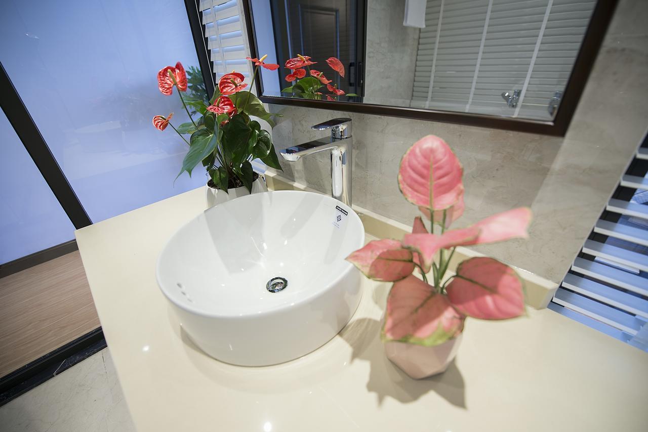 Hong Gia Tue Apartment Hanoi Buitenkant foto
