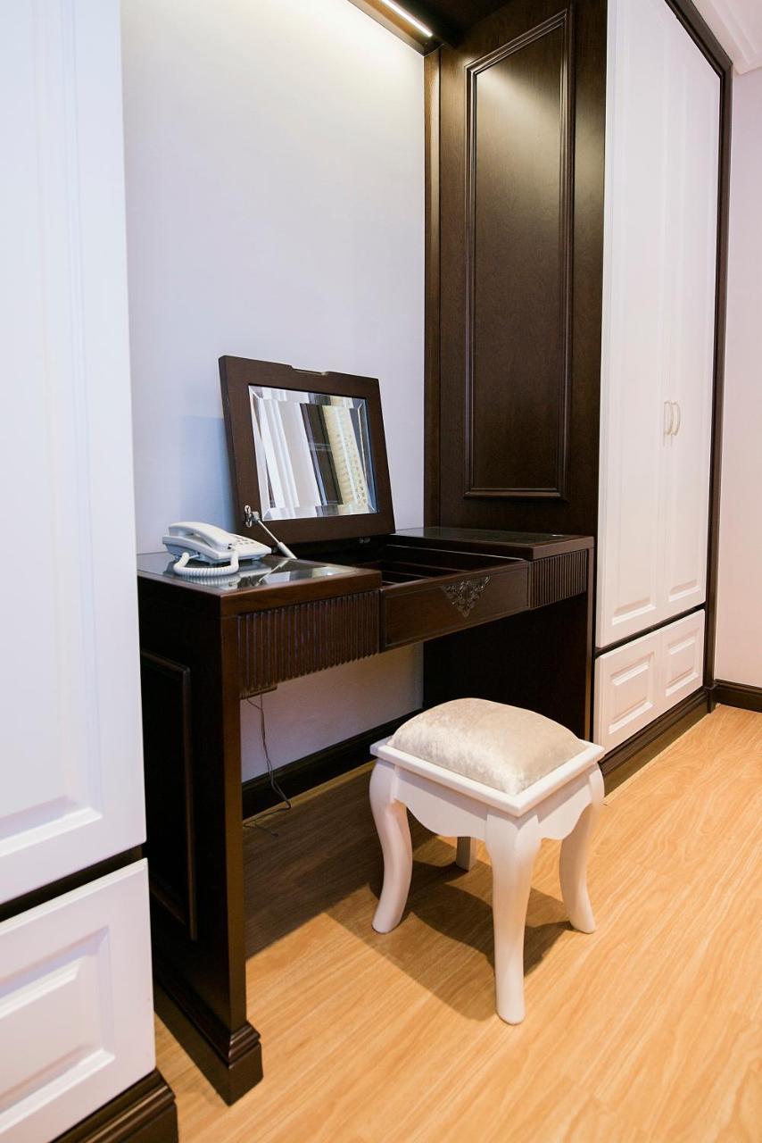 Hong Gia Tue Apartment Hanoi Buitenkant foto